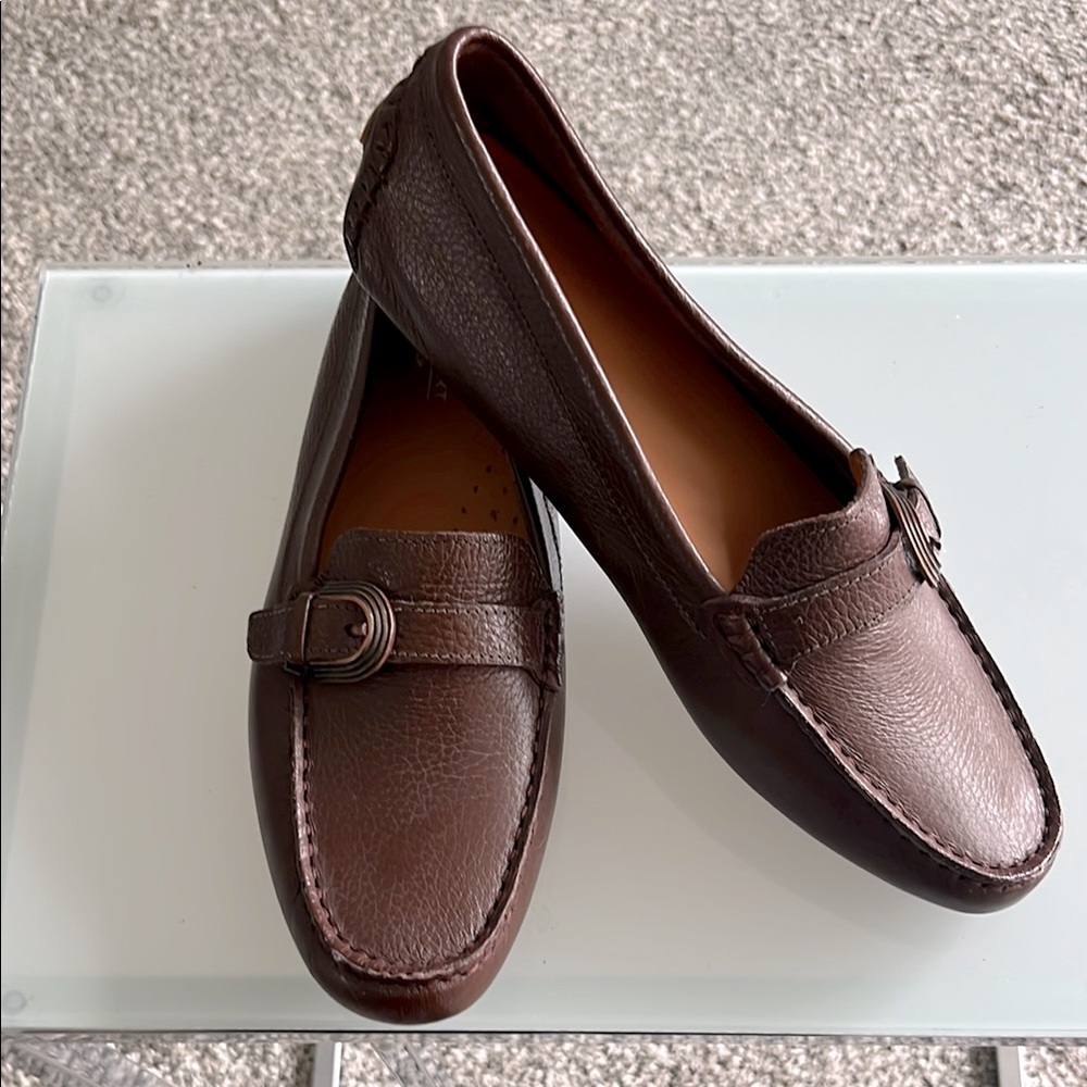 Rockport trutech Brown Leather Loafers size 8 NWOT